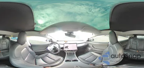 2020 Tesla Model 3 z USA, uszkodzony, nr VIN 5YJ3E1EA1LF660754